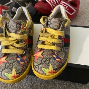 Yellow limited edition kids Gucci shoes size 25